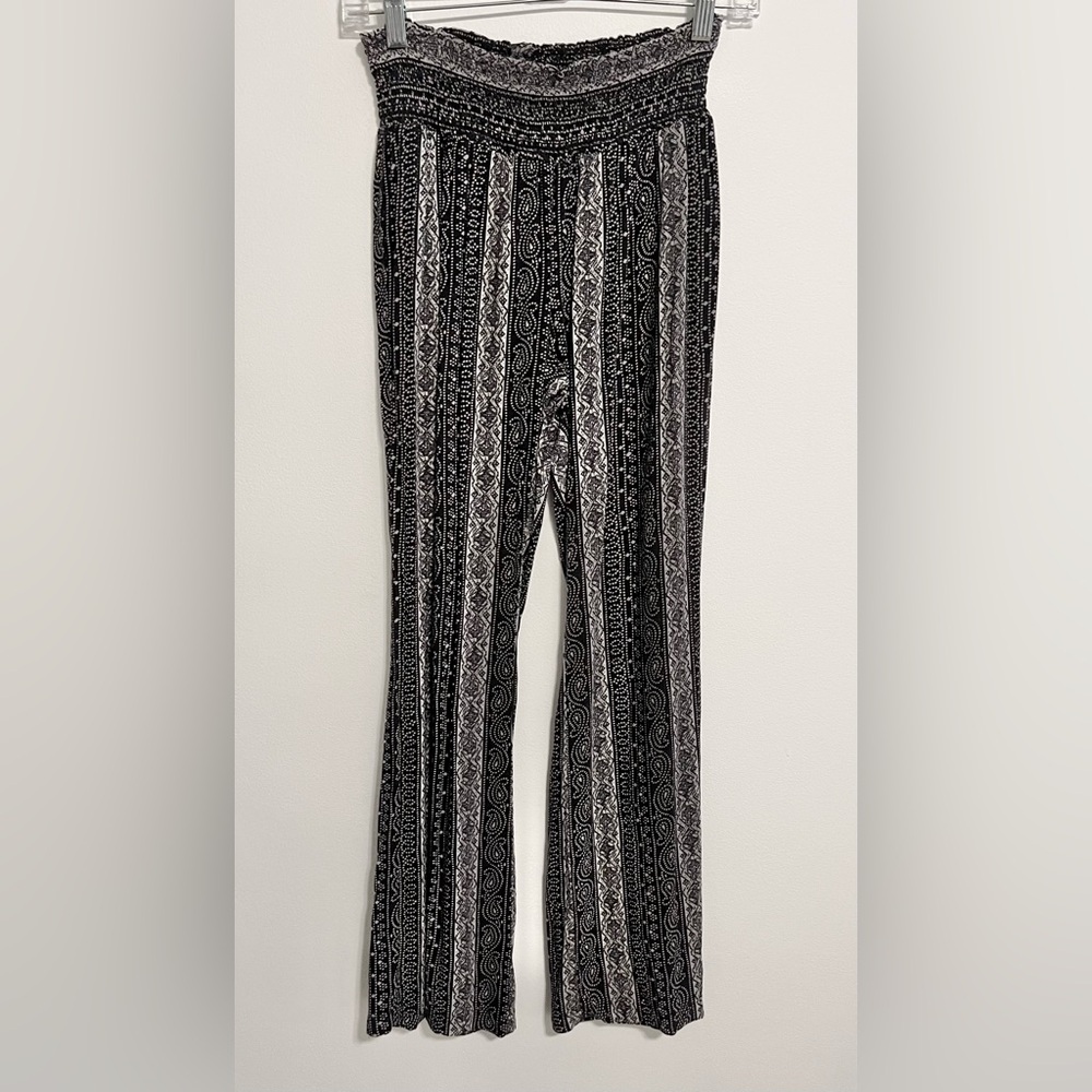 Cabi Black and White Print Villa Palazzo Wide Leg Boho Pants. Style# 5074 Sz Sm
